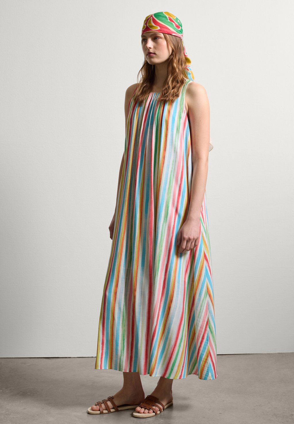 

Платье макси LONG SLEEVELESS WITH STRIPES Stefanel, зеленый