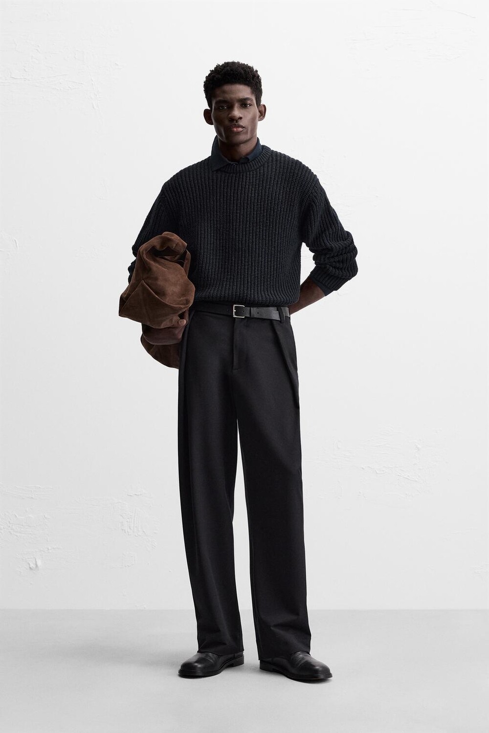 

Свитер с текстурой в рубчик ZARA, темно-синий