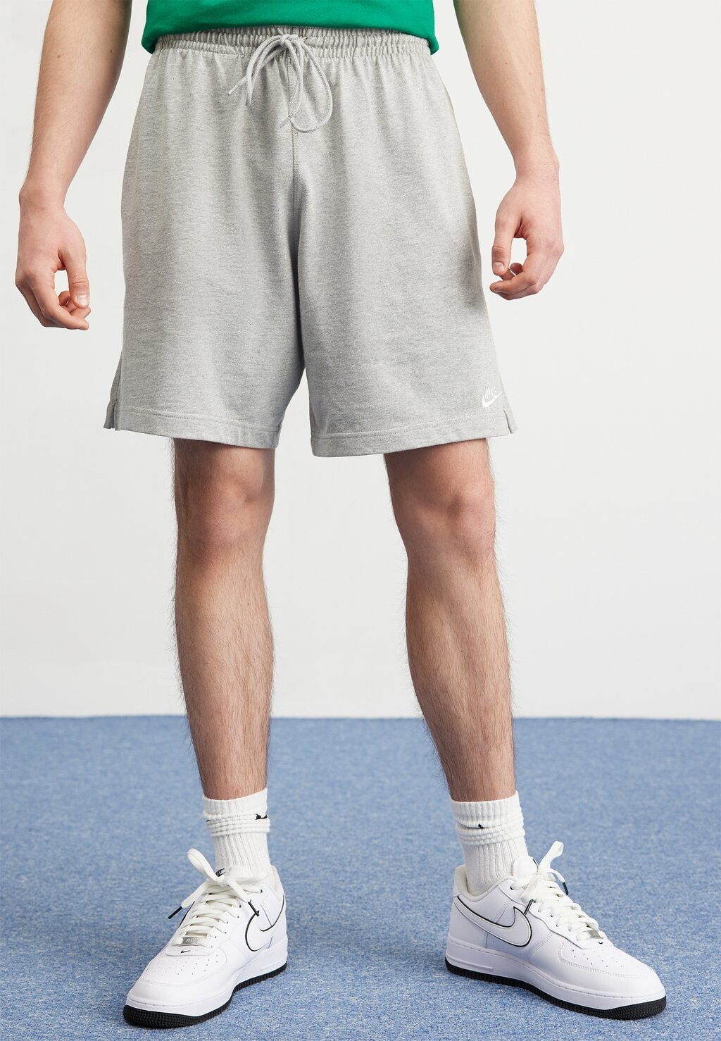 

Спортивные шорты CLUB SHORT Nike Sportswear, цвет grey heather/white