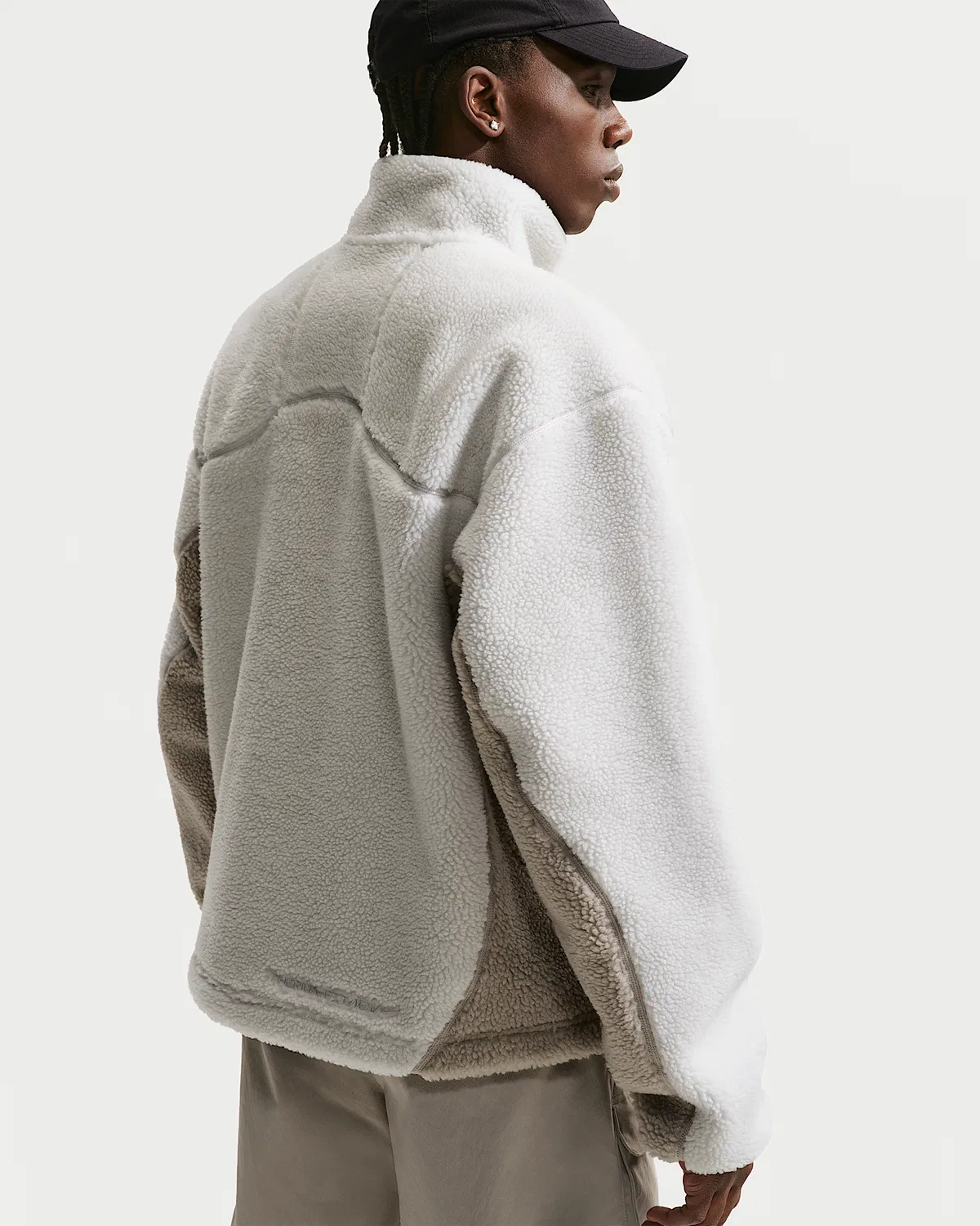 Мужская ветрозащитная куртка Nike ACG "Canwell Glacier" с технологией Therma-FIT ADV, Photon Dust/College Grey/Grey Fog/Summit White — фото 2