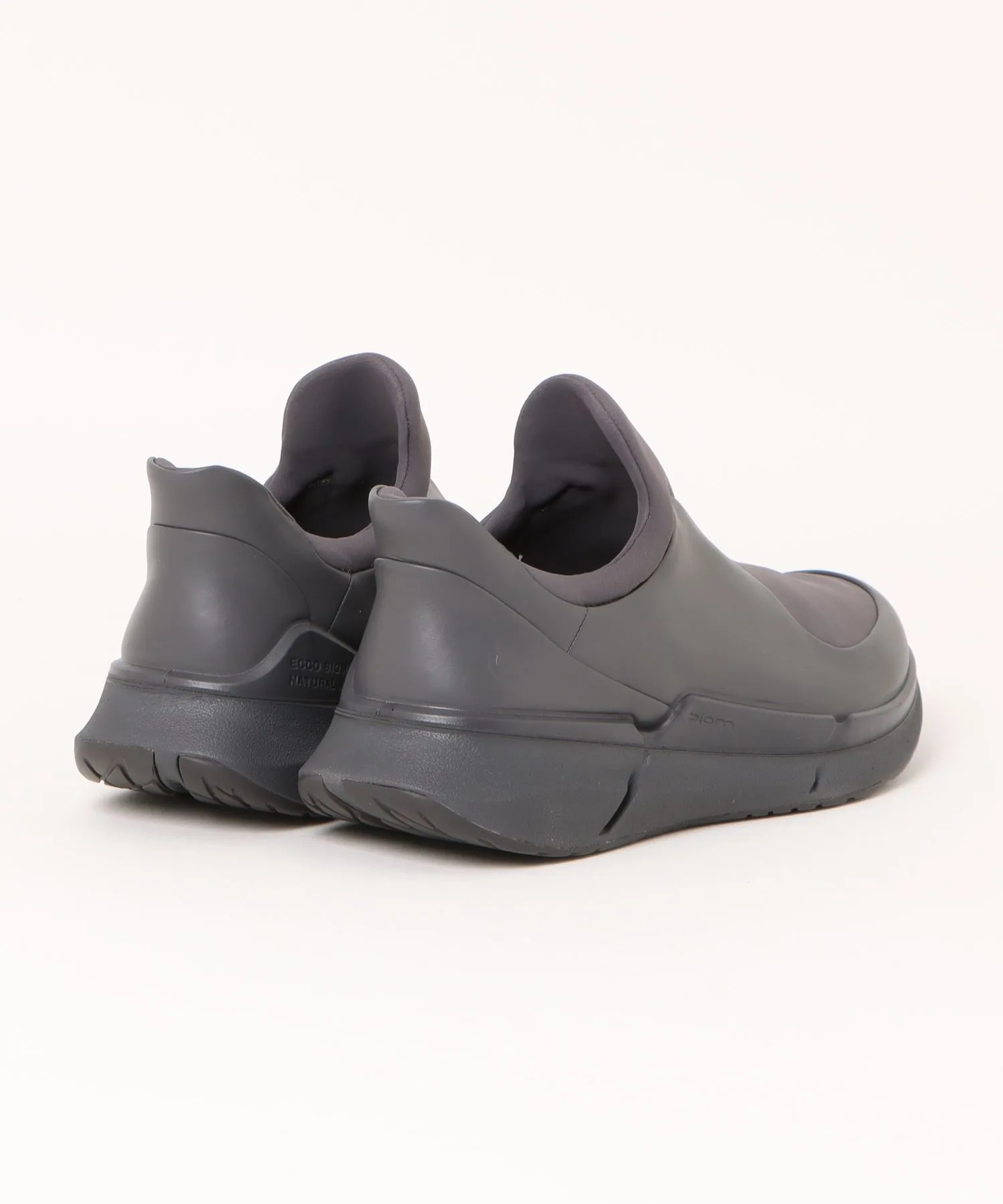 Мужские кроссовки ECCO BIOM 2.2 slip-on серые — фото 2
