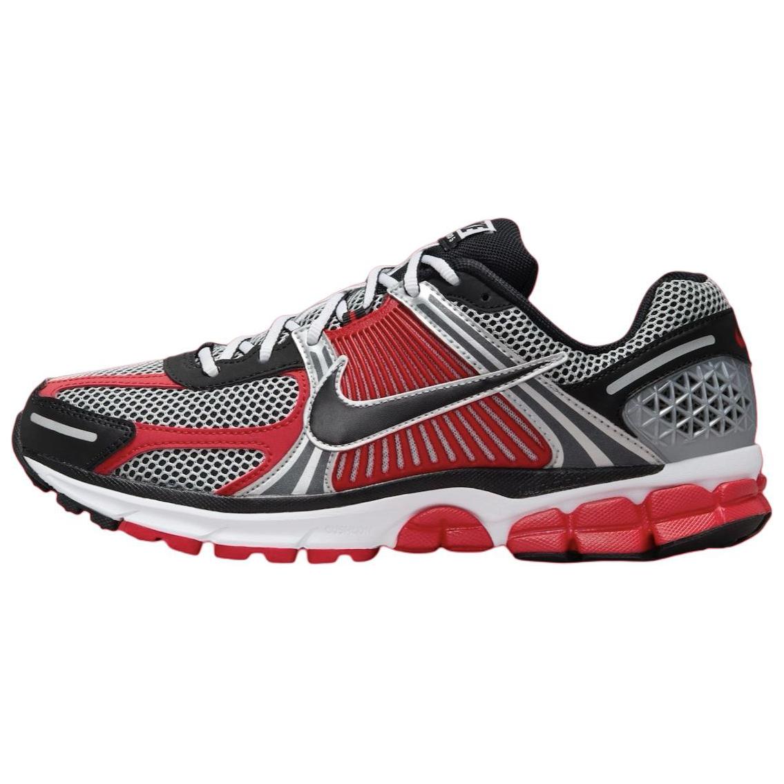

Nike Zoom Vomero 5 Metallic Silver University Red Белый Красный Черный