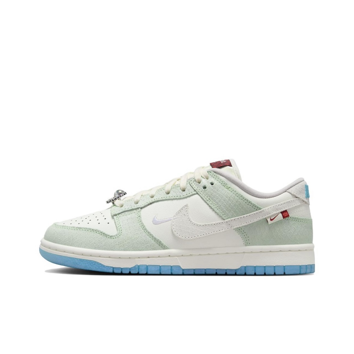 

Женские кроссовки для скейтбординга Nike Dunk, White