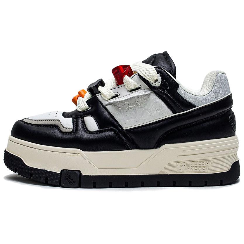 

Year by year Антискользящие износостойкие низкие скейтерские кроссовки унисекс черные, цвет Black