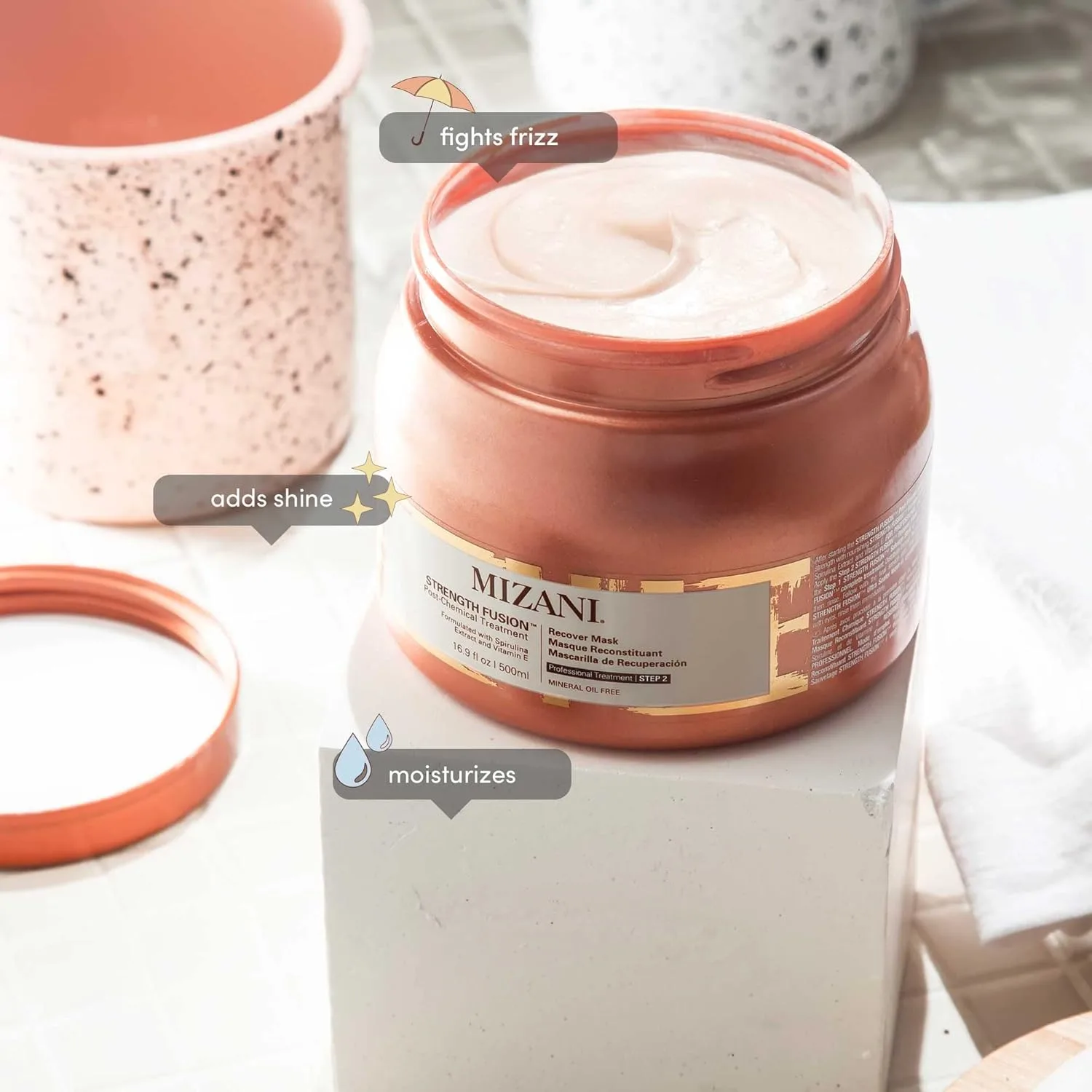 Восстанавливающая маска Mizani Strength Fusion Recover Mask - интенсивное ночное средство для поврежденных волос. — фото 2