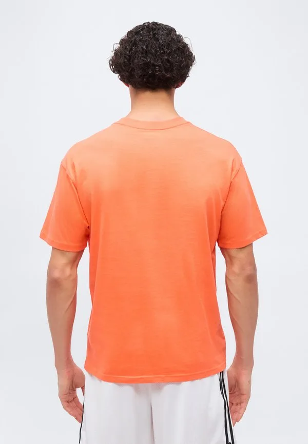 Футболка свободного кроя с принтом Nike Performance, Turf Orange — фото 3