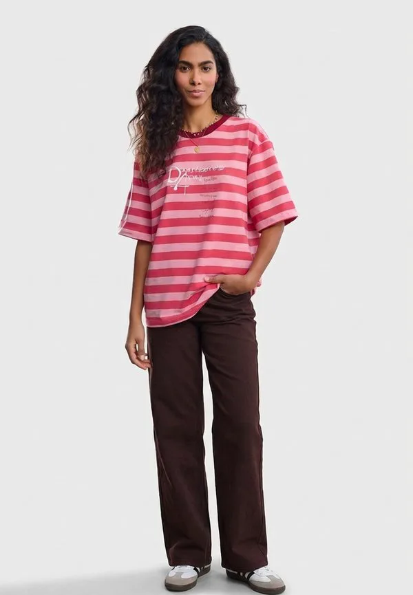 

Футболка с принтом армии дамблдора Naoko, Pink, Розовый, Футболка с принтом армии дамблдора Naoko, Pink