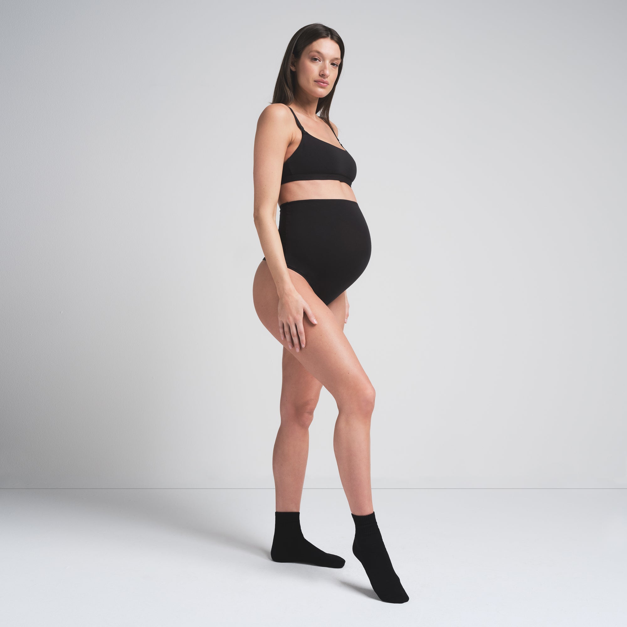 

Бюстгальтер-ложка для кормления беременных SKIMS COTTON JERSEY, цвет soot