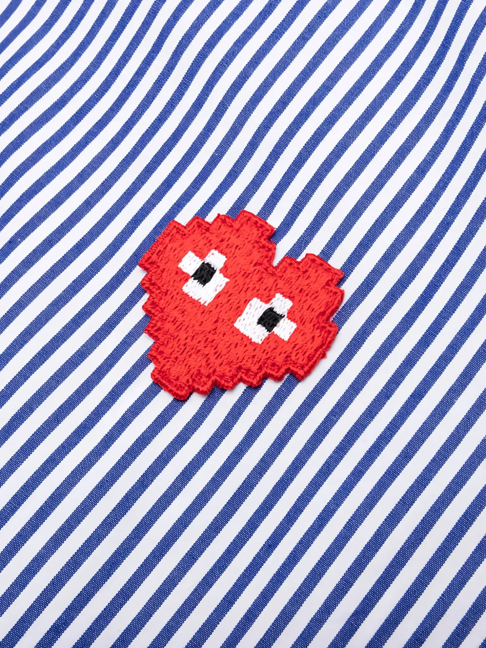 Рубашка в широкую полоску с вышитым сердцем Comme Des Garçons Play, синий — фото 3