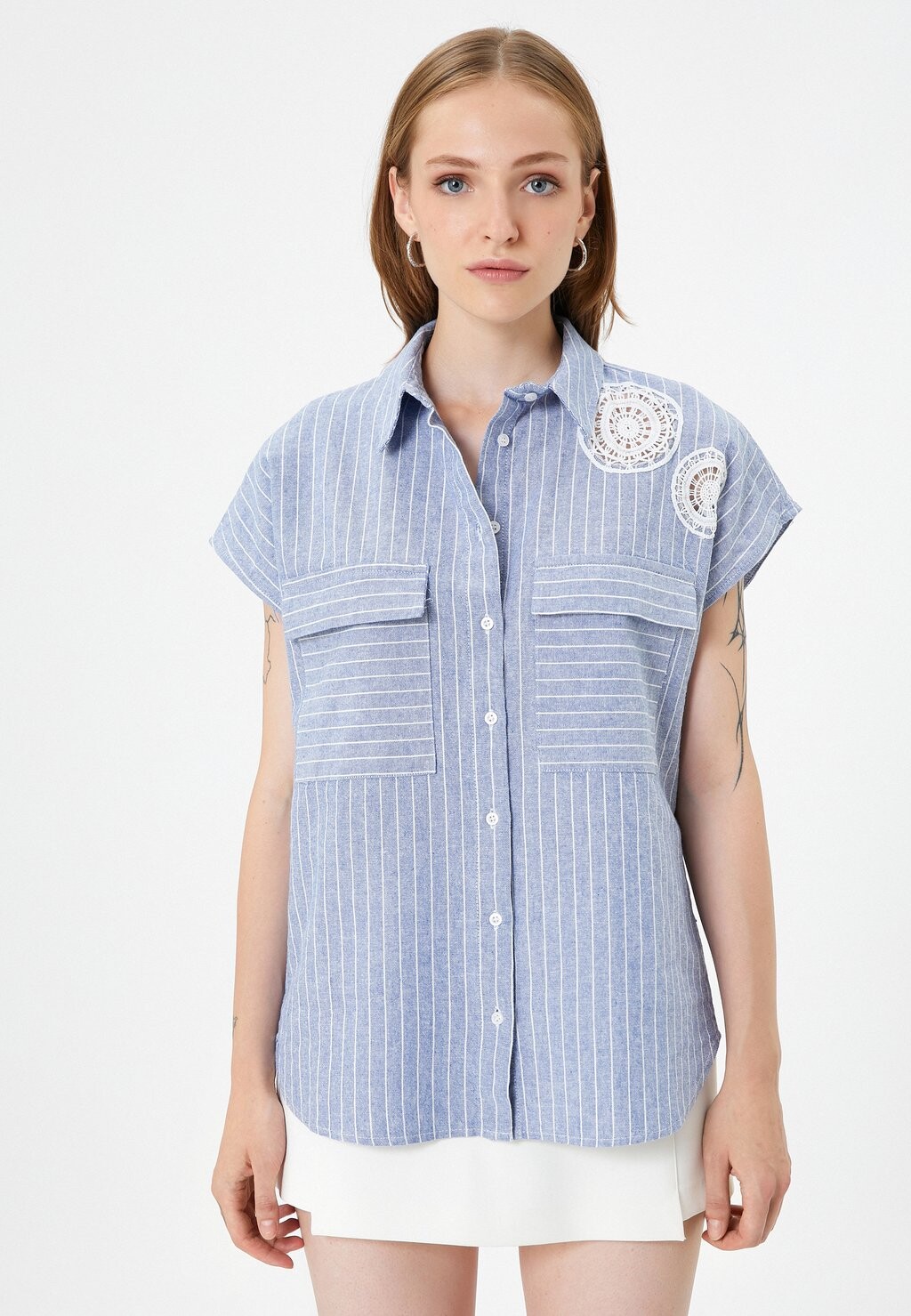 

Блузка на пуговицах POCKET AND DETAIL Koton, синий