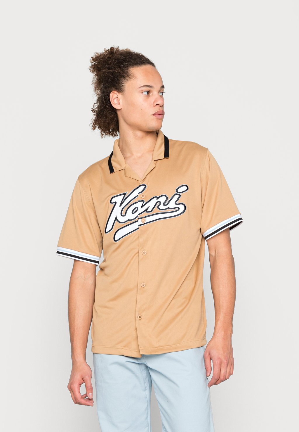 

Футболка VARSITY BASEBALL Karl Kani, песочный