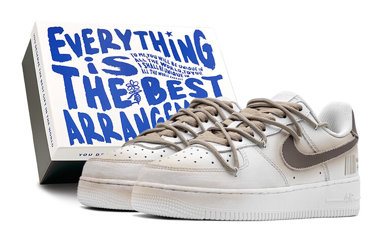

Женские кроссовки для скейтбординга Nike Air Force 1, White/Brown