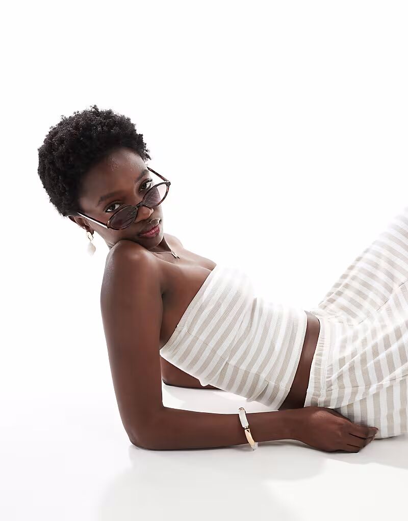 

Топ-труба из ребристого джерси в бежевую полоску Vero Moda