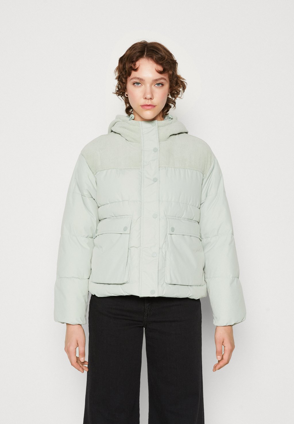 

Куртка ONLY ONLSADIE PUFFER, цвет aqua gray