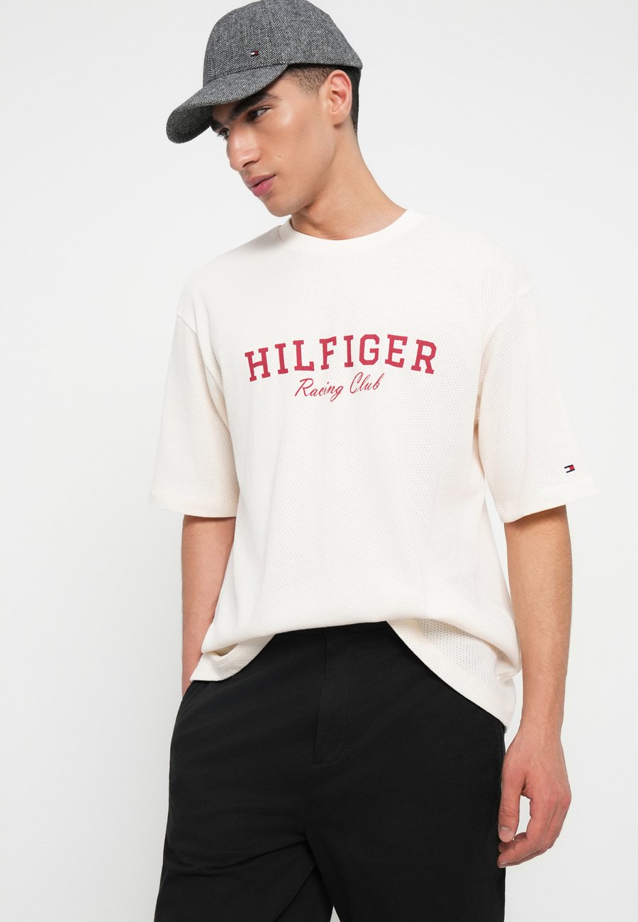 Футболка Tommy Hilfiger MODERN TEE, Ivory Petal/Off-White — фото 4