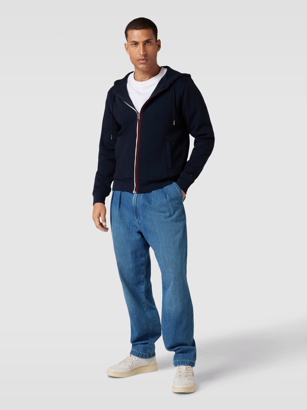 

Джинсы свободного кроя с защипами, модель «RUSCAN» Tommy Hilfiger, синий