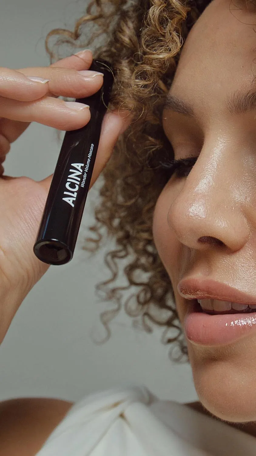 Черная тушь для ресниц «Wonder Volume Mascara» от ALCINA Alcina — фото 3
