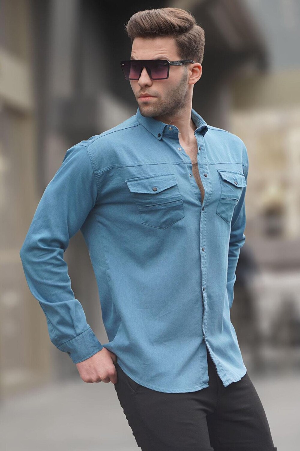 

Синяя мужская рубашка из габардина Comfortable Fit 6810 MADMEXT