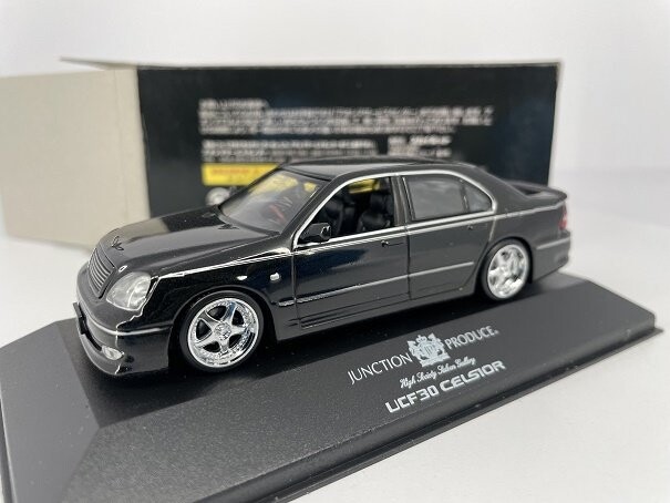 

Aoshima Toyota Ucf39 Celsior Junction Черный 1:43 72646