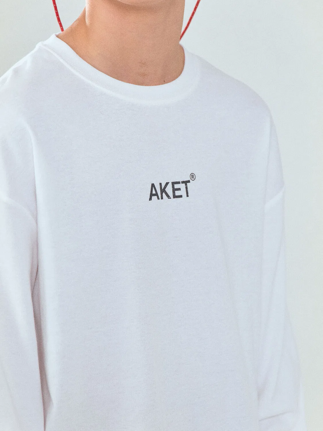 Детская футболка с длинным рукавом Aket цвета айвори от Amarket — фото 3