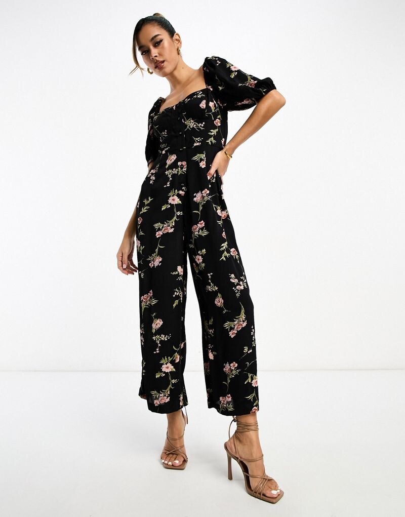 

Комбинезон доярки с цветочным принтом ASOS DESIGN