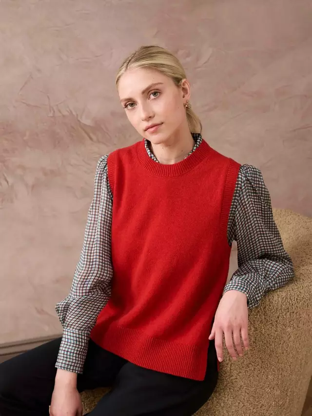

Топ Brora Lambswool Tank, цвет flame