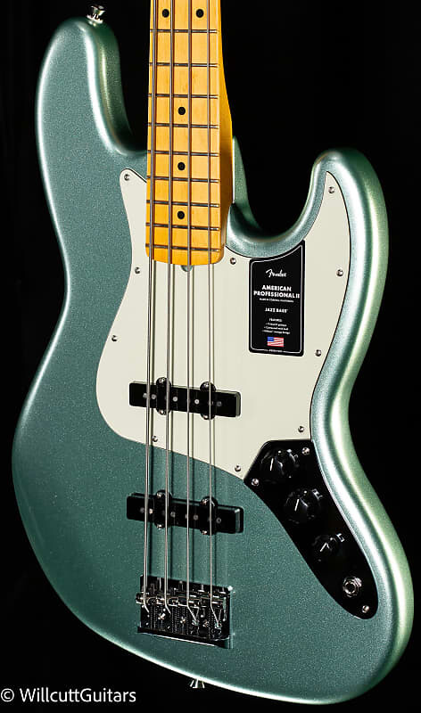 

Басс гитара Fender American Professional II Jazz Bass Maple Fingerboard Mystic Surf Green