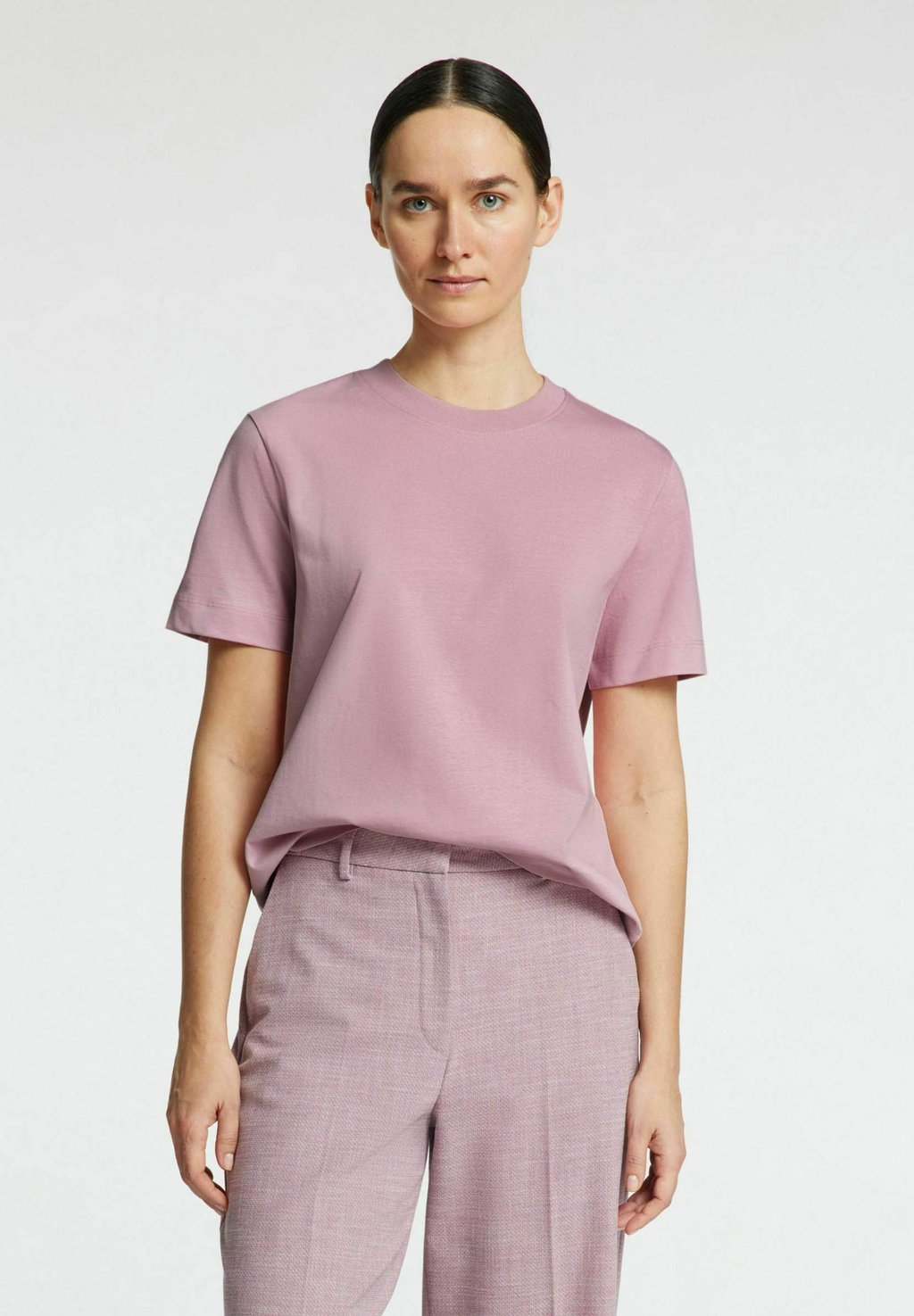 

Базовая футболка SLFESSENTIAL SS BOXY NOOS Selected Femme, лиловый