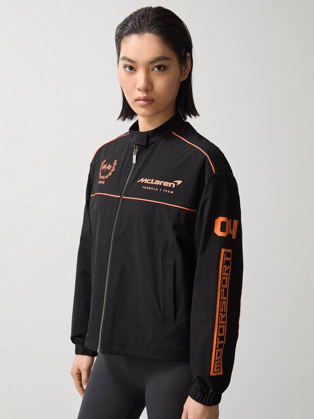 

Короткая куртка с принтом Reiss x McLaren, черный