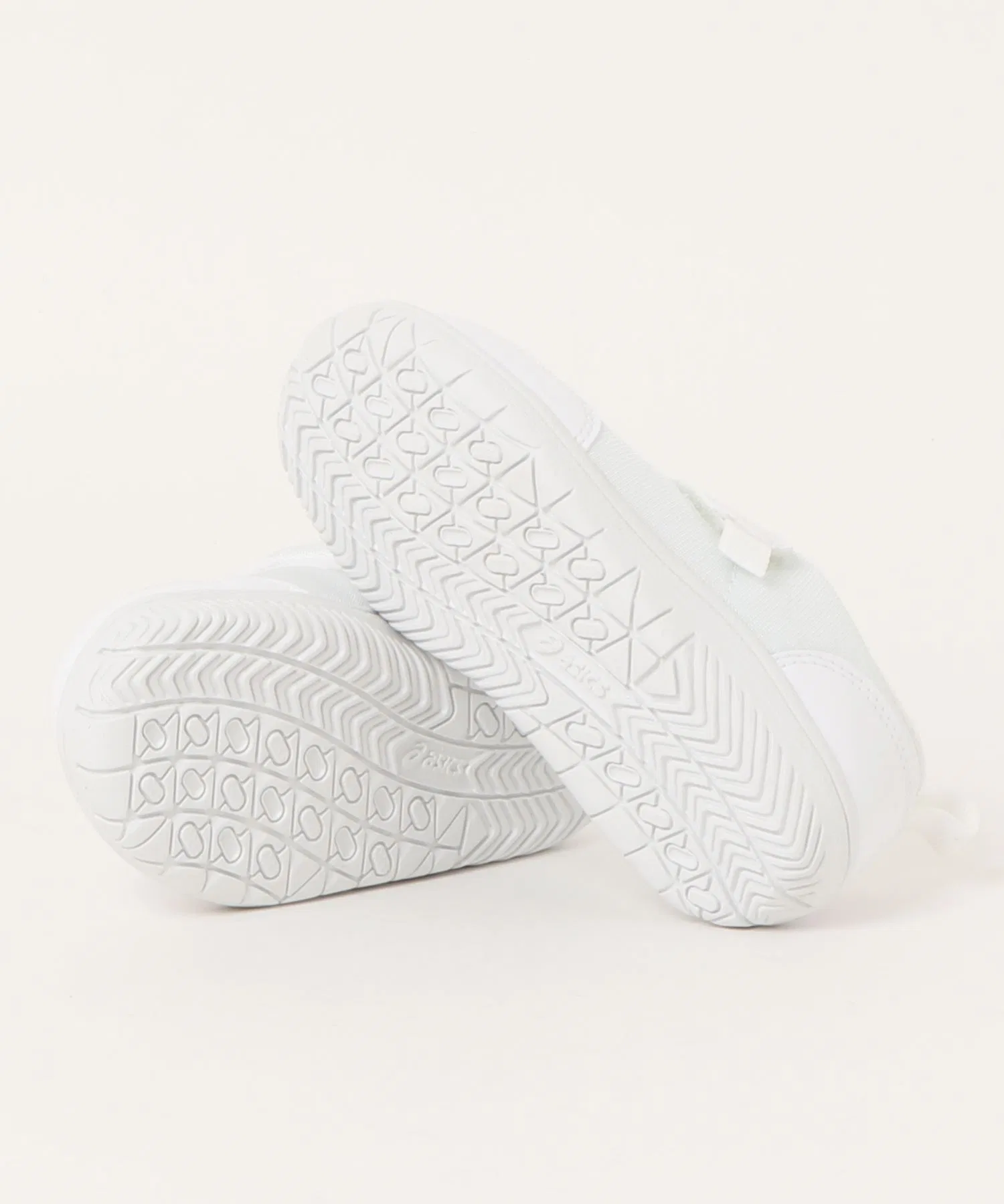 Детские кроссовки ASICS SUKU2 UWABAKI CP MINI 2 белые — фото 3