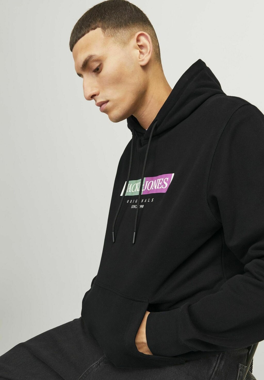 

Толстовка с капюшоном GEDRUCKT Jack & Jones, черный