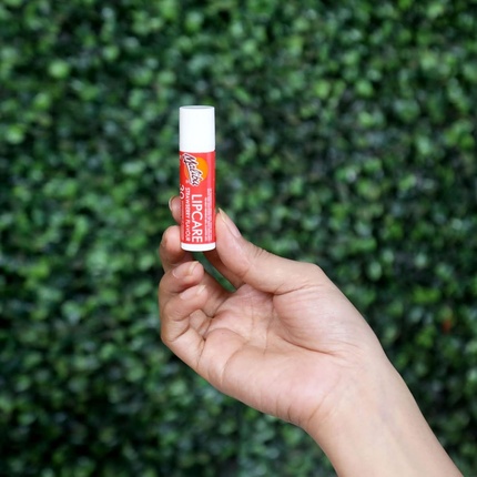 Бальзам для губ с SPF30 Strawberry 4ml — фото 3