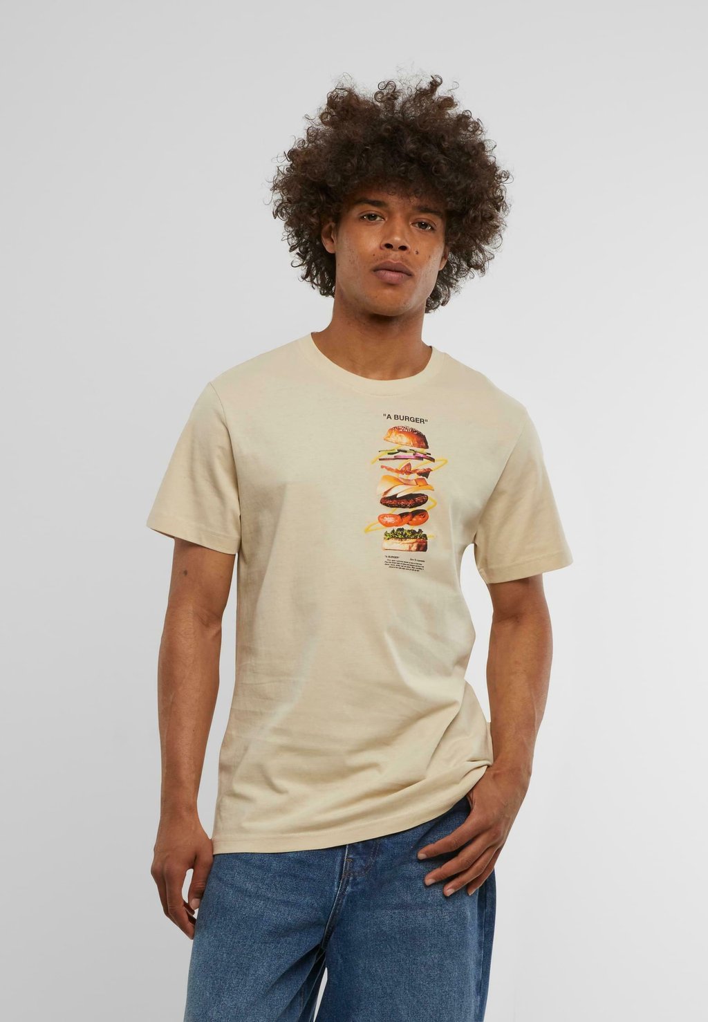 

Футболка с принтом A BURGER Mister Tee, песочный