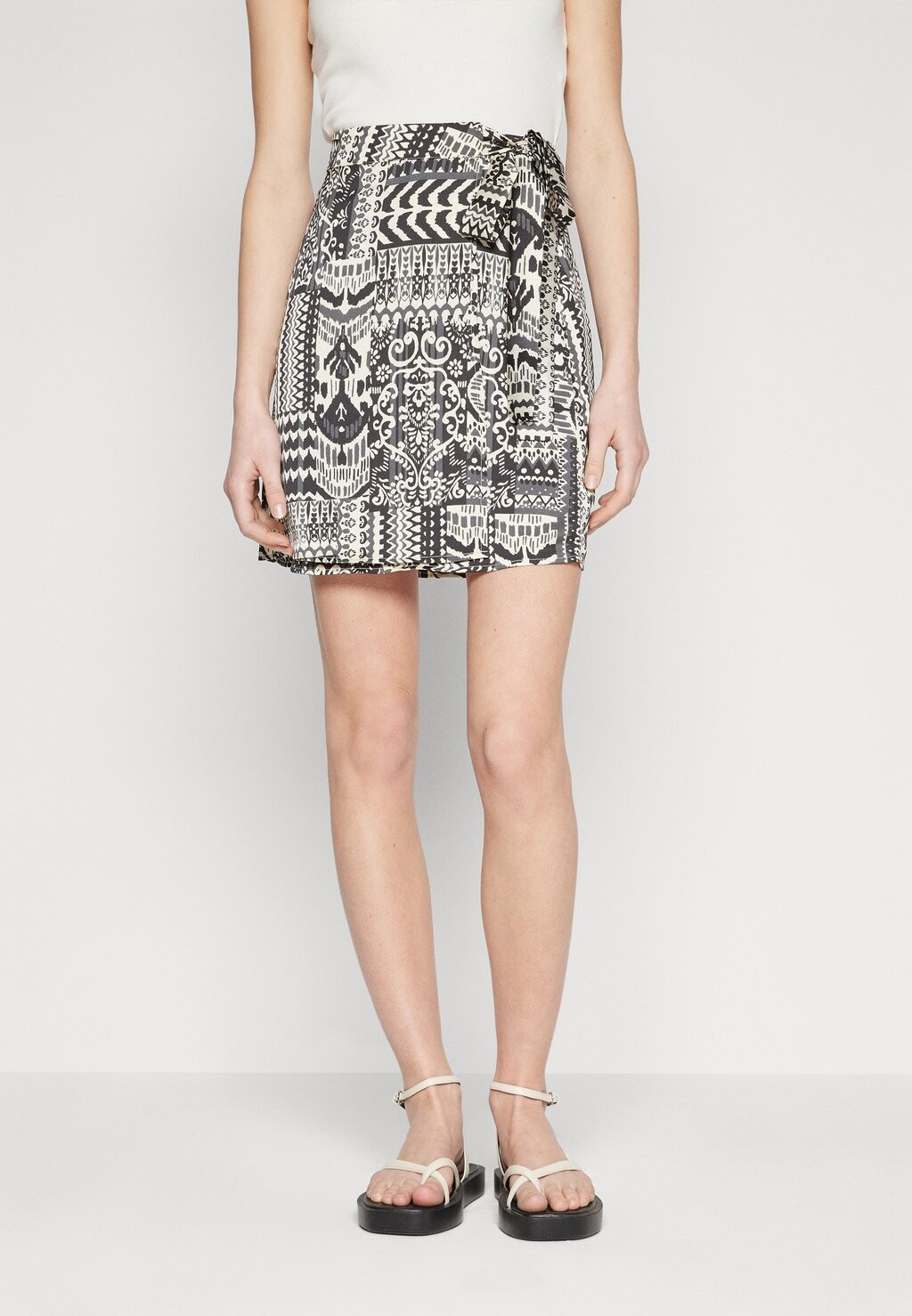 

Мини-юбка VIFULMA WRAP SHORT SKIRT VILA, земля