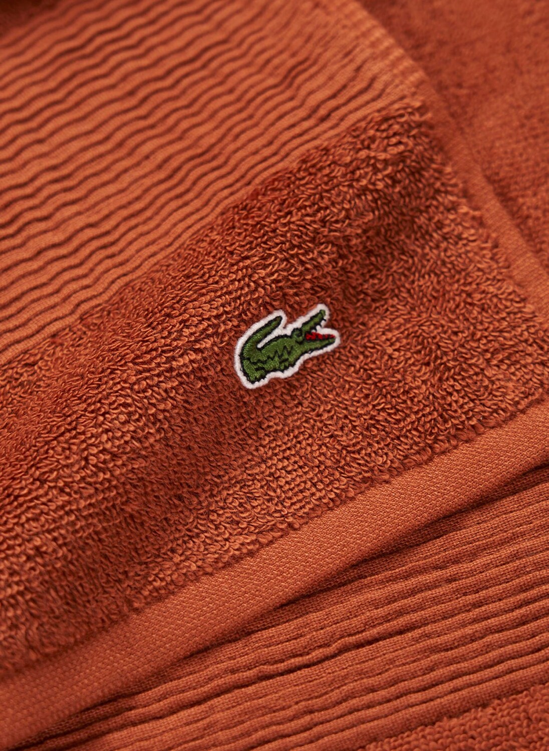 

Полотенце l le croco (2 шт) LACOSTE, цвет ORANGE/ROT/BRAUN