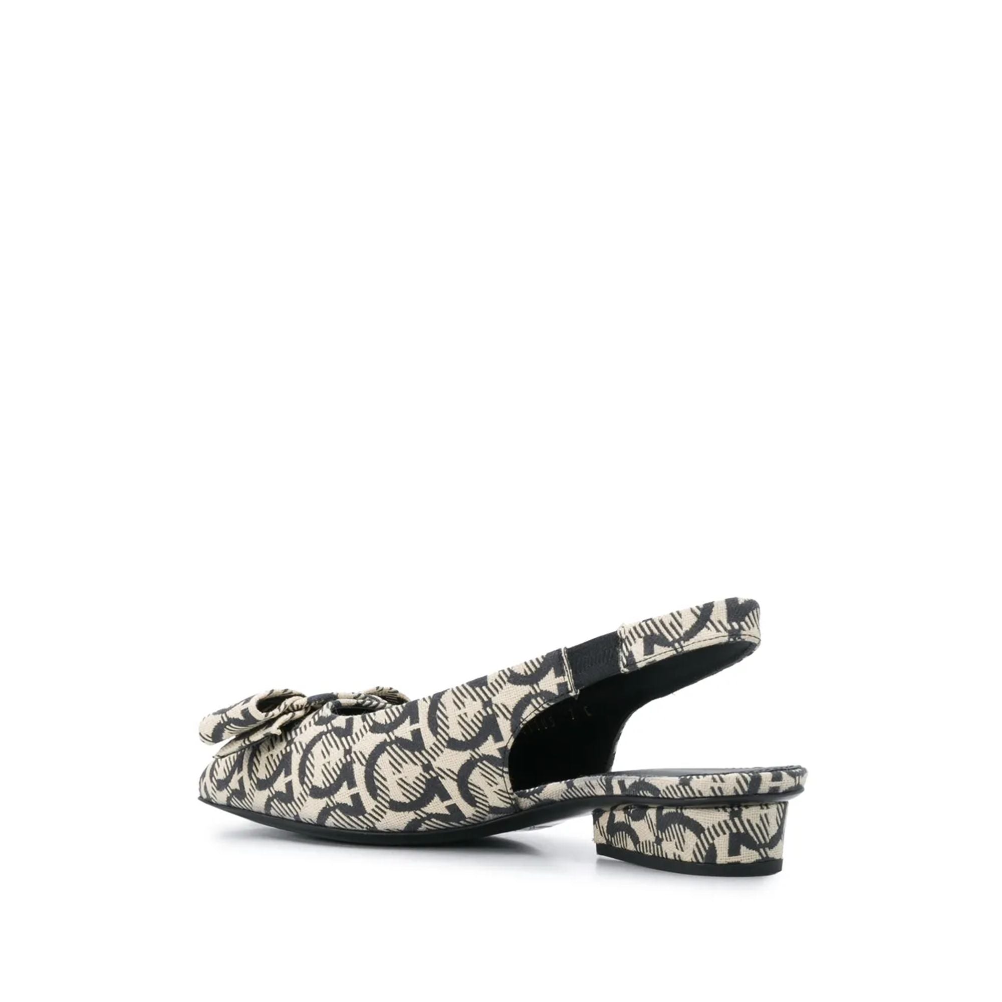 Ferragamo босоножки-лодочки на шлейке Salvatore Ferragamo, бежевый/белый — фото 2