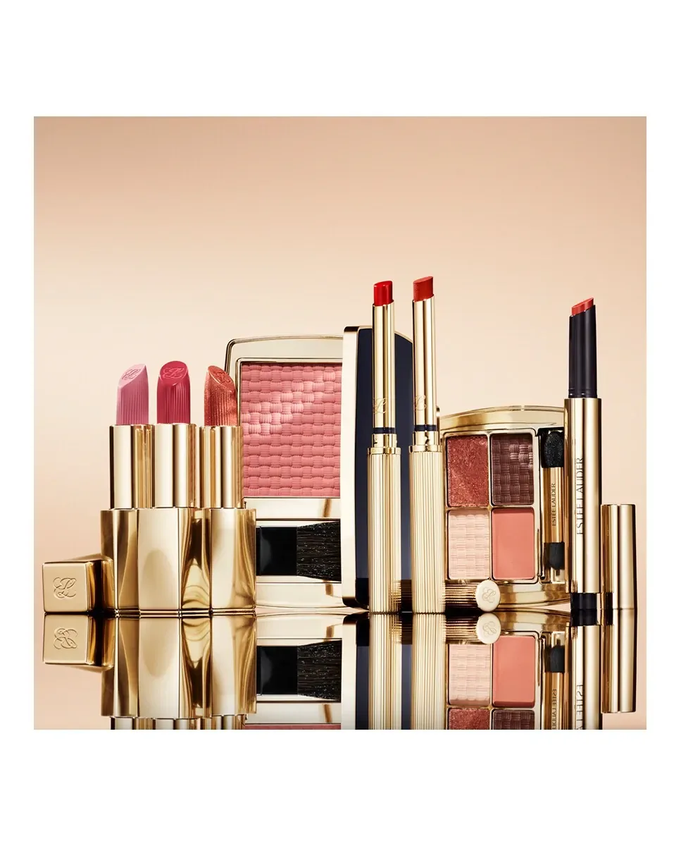 Ультралегкие румяна The Sculpting Blush 7 г Estée Lauder, Rebellious Rose — фото 4