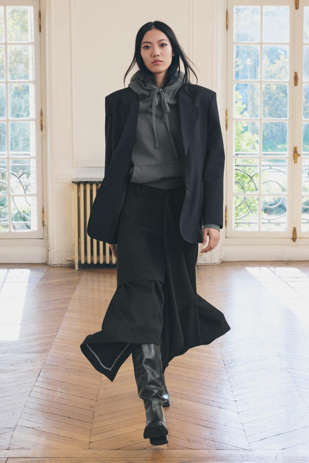 

Ассиметричная юбка в тонкую полоску коллекция zw ZARA, черный/белый
