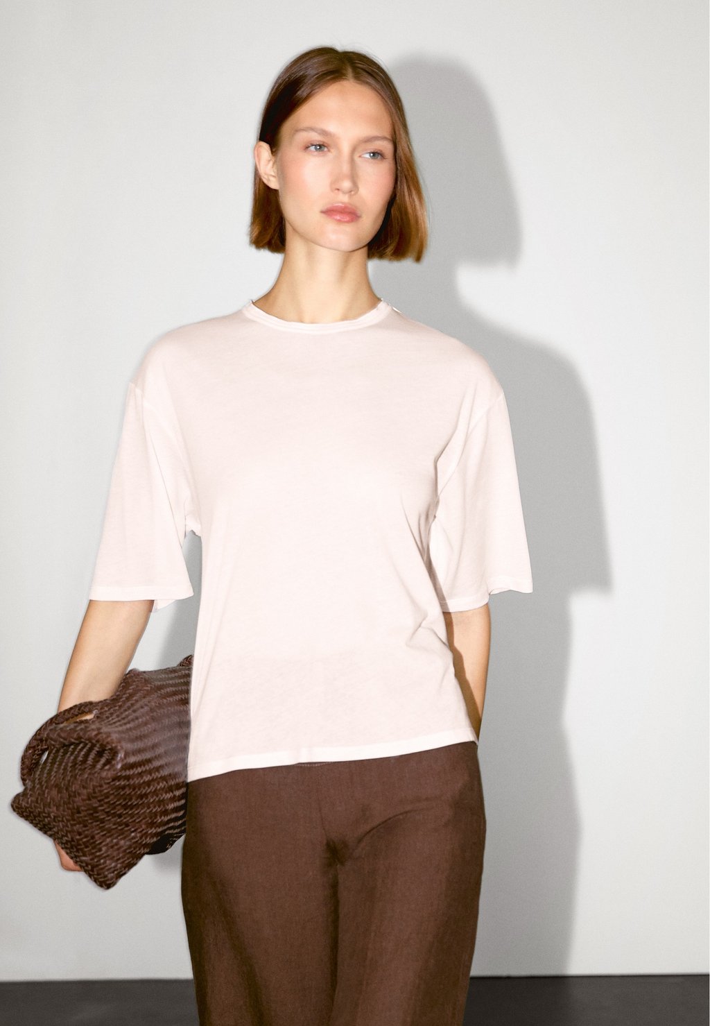 

Базовая футболка SHORT SLEEVE Massimo Dutti, розовый