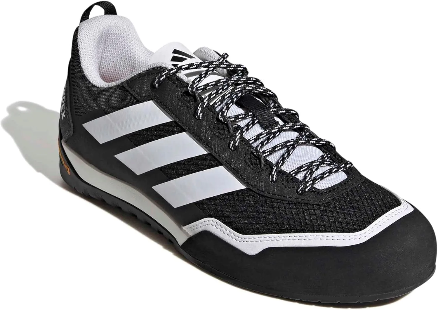 Мужские кроссовки Adidas Terrex Skychaser Solo, белый/черный — фото 3