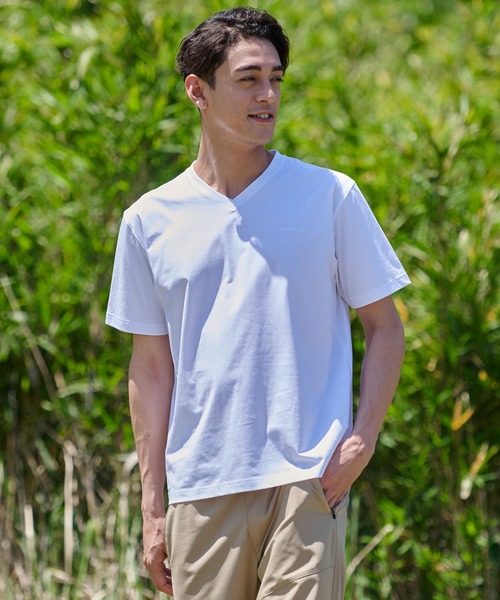 

Футболка хлопковая с короткими рукавами и V-образным вырезом Eddie Bauer, белая