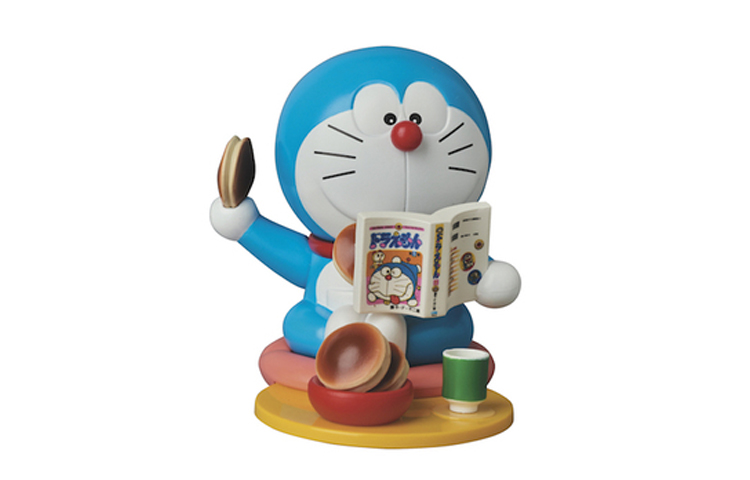 

Фигурка Doraemon Fujiko F. Fujio Museum, Doraemon, Limited Udf масштаб 6 см Medicom Toy, doraemon-sitting posture reading