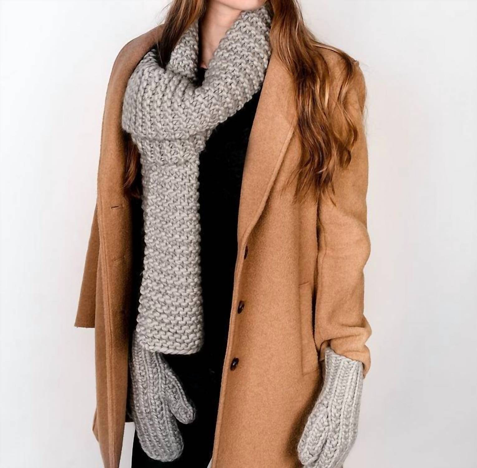 

Шарф Sienna в цвете Heather Grey Archive Knitwear