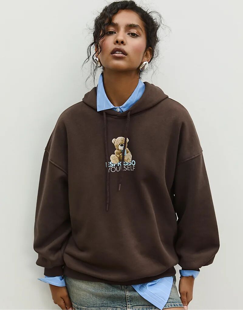 

Толстовка Stradivarius Graphic Print Hoodie коричневого цвета