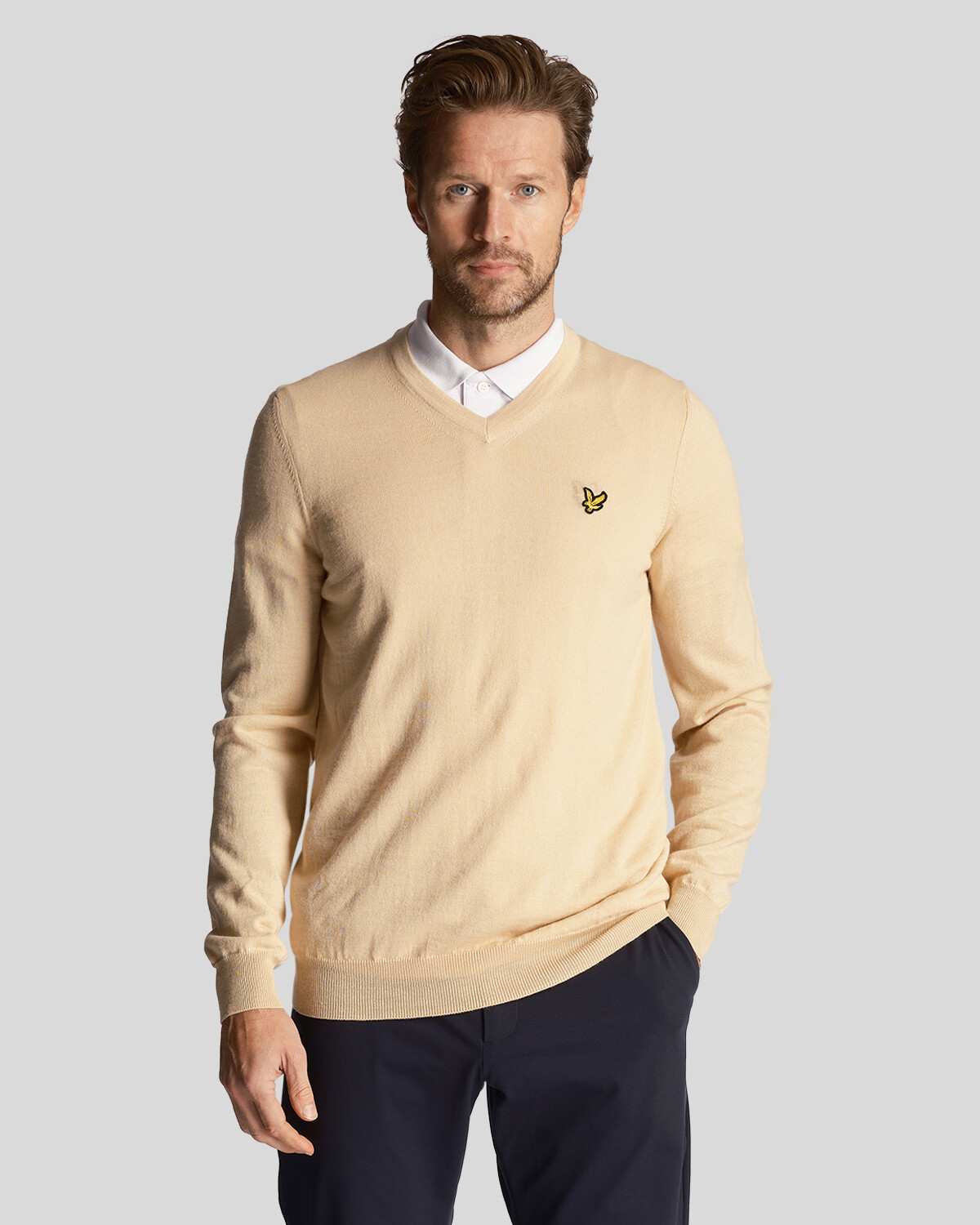 

Свитер для гольфа с v-образным вырезом для женщин Lyle & Scott, желтый