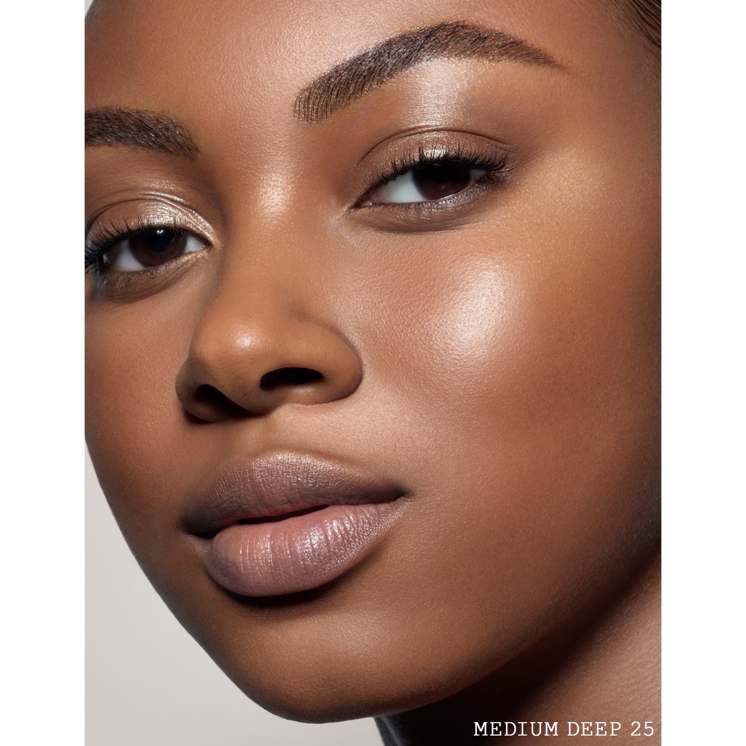 Тональный крем для лица sublime perfection concealer Pat Mcgrath Labs, 25 - medium deep, объем 35 мл — фото 4