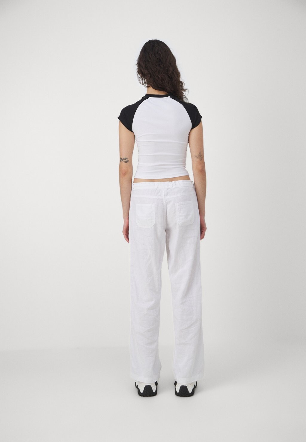 

Брюки из ткани Bdg Linen Mix Seam Maxi BDG Urban Outfitters, белые