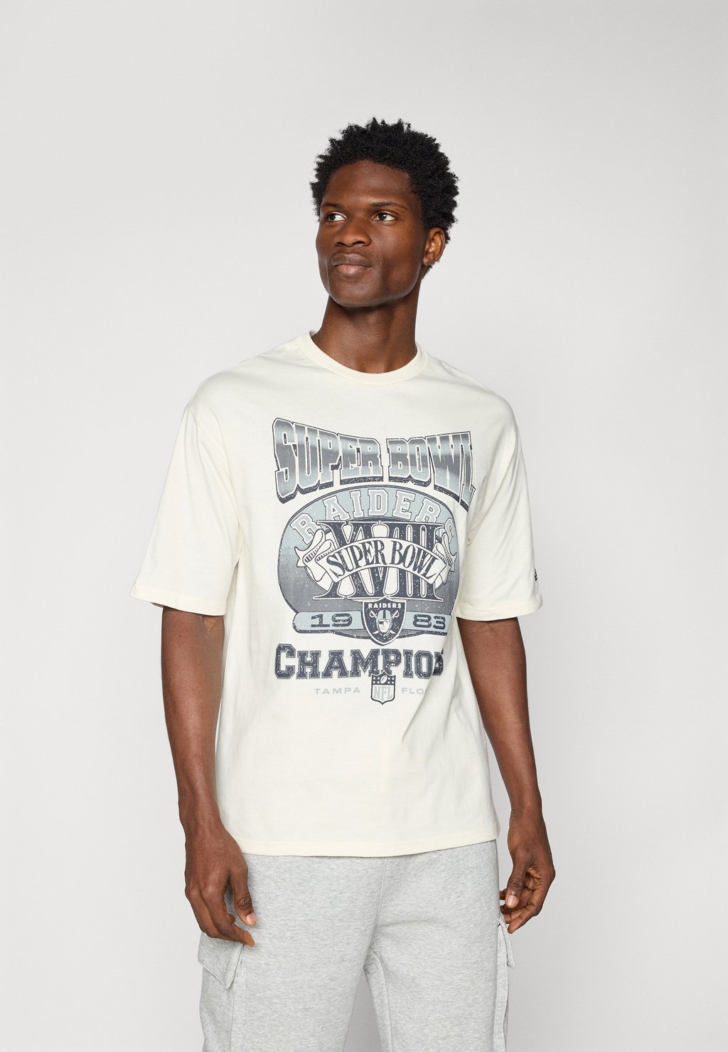 

Футболка с принтом NFL LAS VEGAS RAIDERS SUPER BOWL TEE - Club wear New Era, кремовый