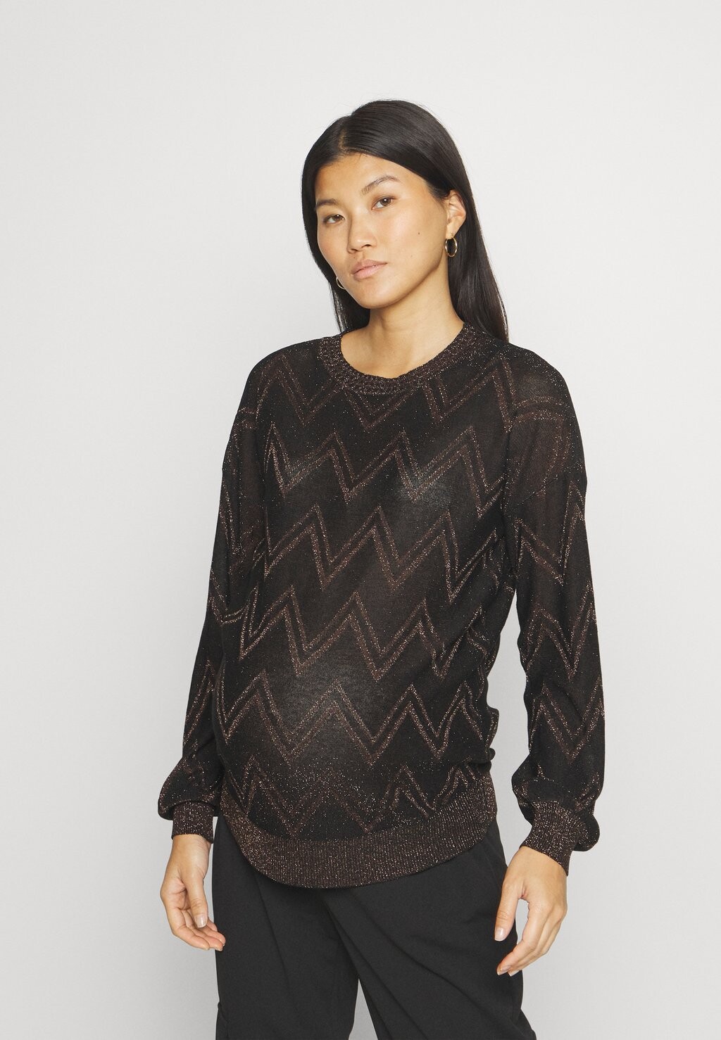 

Свитшот ONLY MATERNITY OLMNICKY LIFE, цвет black/dark gold