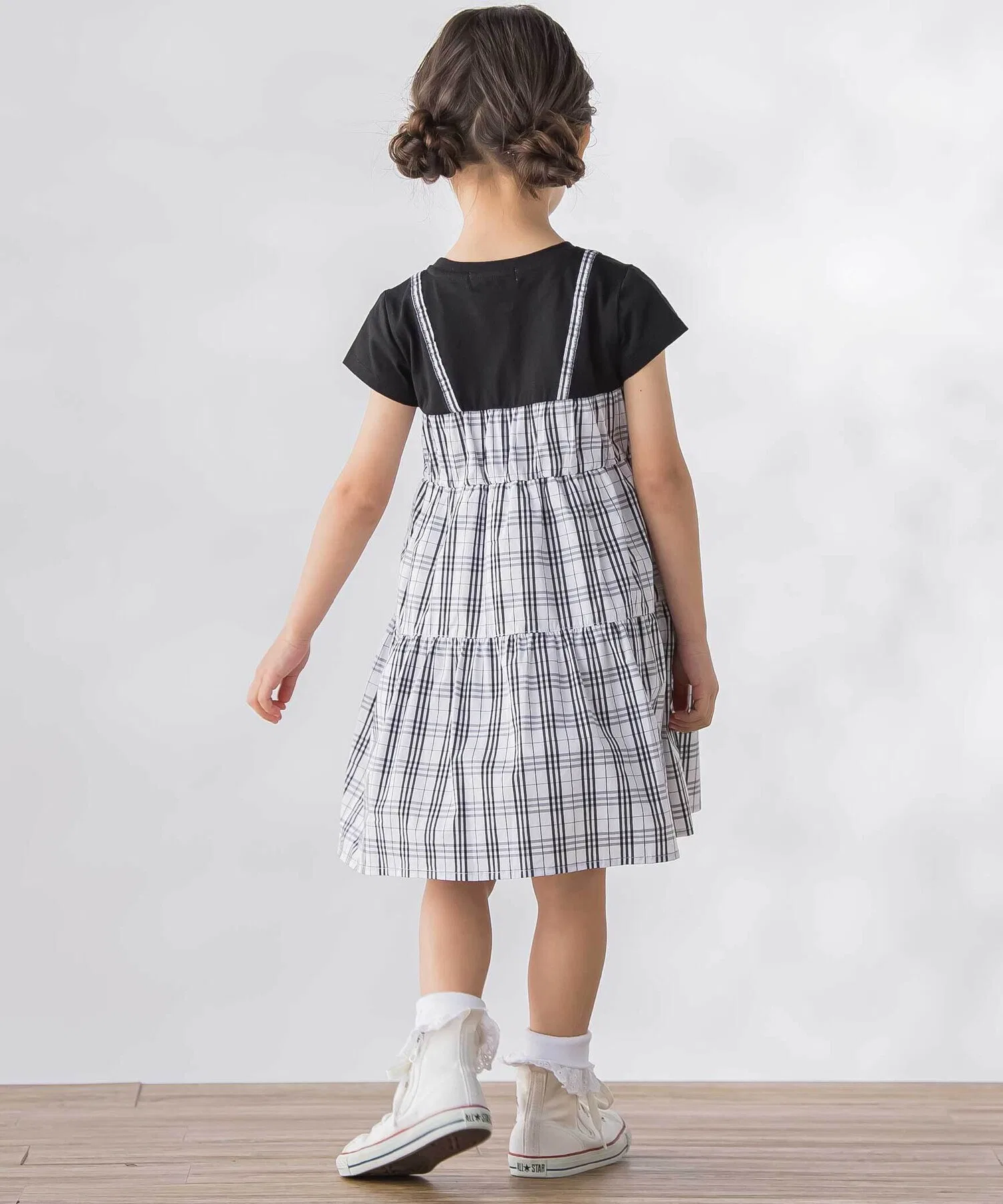 Детское платье-комбинезон в клетку BeBe Petits Pois Vert чёрное — фото 3